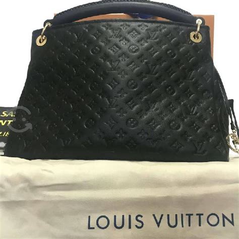 bolsas louis vuitton negra|louis vuitton bags 2022 collection.